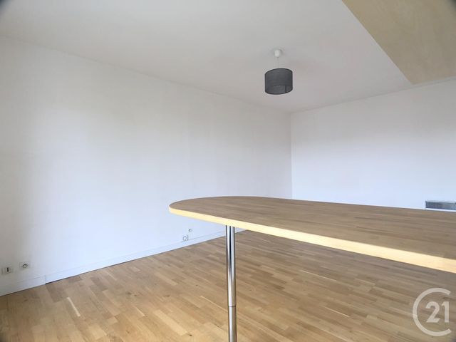 Appartement F1 à louer - 1 pièce - 26.64 m2 - LILLE - 59 - NORD-PAS-DE-CALAIS - Century 21 Apolite