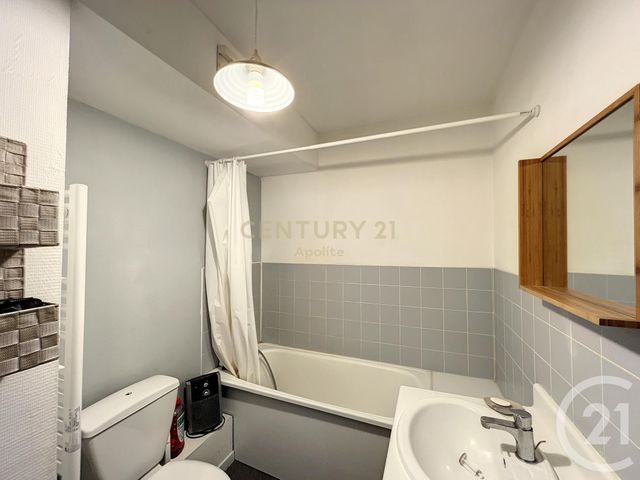 Appartement F1 à louer - 1 pièce - 26.64 m2 - LILLE - 59 - NORD-PAS-DE-CALAIS - Century 21 Apolite