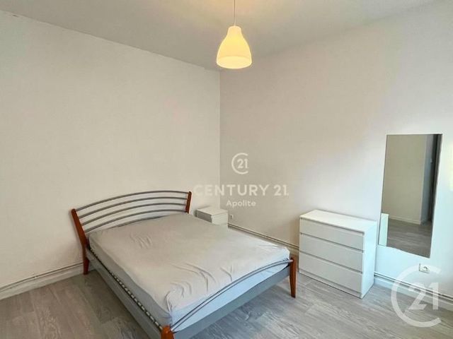 Appartement T2 à louer - 2 pièces - 44.47 m2 - LILLE - 59 - NORD-PAS-DE-CALAIS - Century 21 Apolite