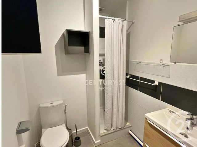 Appartement T2 à louer - 2 pièces - 44.47 m2 - LILLE - 59 - NORD-PAS-DE-CALAIS - Century 21 Apolite