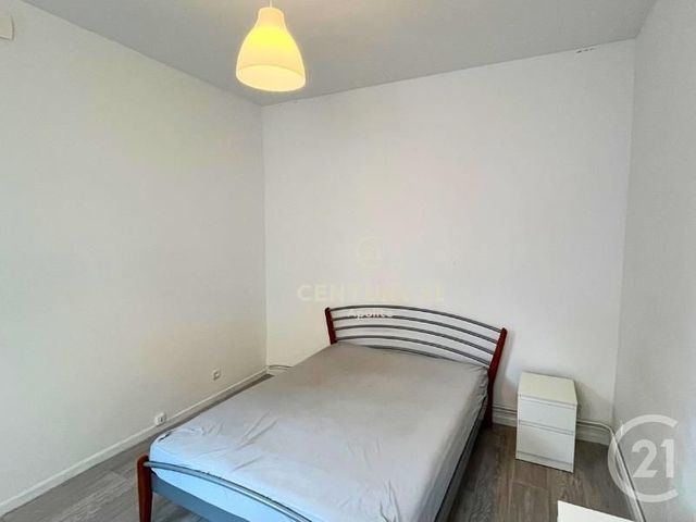 Appartement T2 à louer - 2 pièces - 44.47 m2 - LILLE - 59 - NORD-PAS-DE-CALAIS - Century 21 Apolite