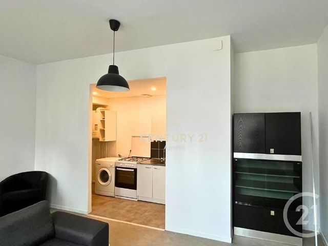 Appartement T2 à louer - 2 pièces - 44.47 m2 - LILLE - 59 - NORD-PAS-DE-CALAIS - Century 21 Apolite