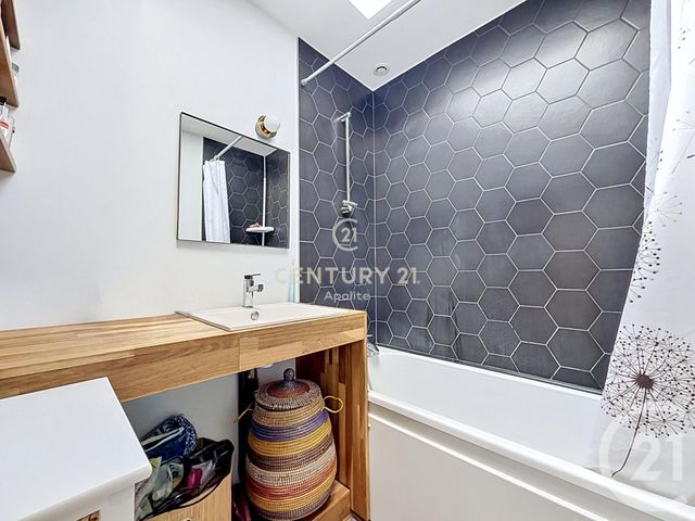 maison à louer - 5 pièces - 93.93 m2 - LILLE - 59 - NORD-PAS-DE-CALAIS - Century 21 Apolite