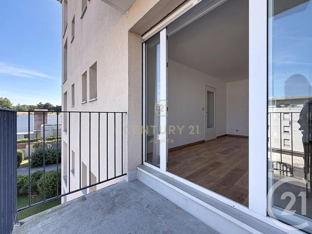 Appartement F2 à louer - 2 pièces - 42.91 m2 - LA MADELEINE - 59 - NORD-PAS-DE-CALAIS - Century 21 Apolite