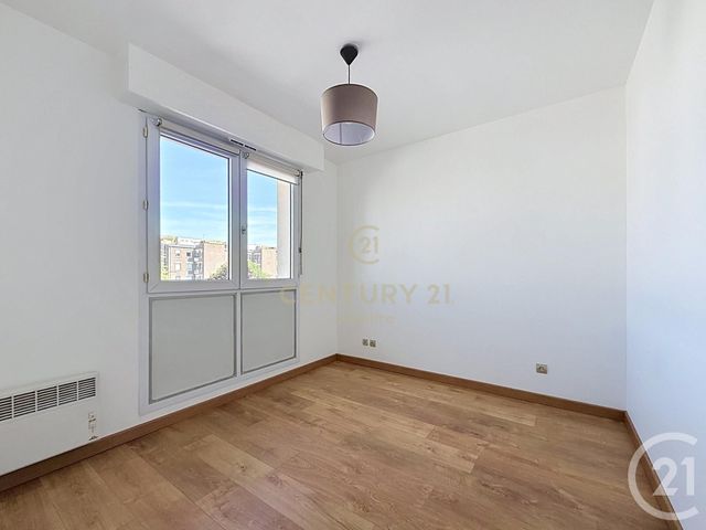 Appartement F2 à louer - 2 pièces - 42.91 m2 - LA MADELEINE - 59 - NORD-PAS-DE-CALAIS - Century 21 Apolite