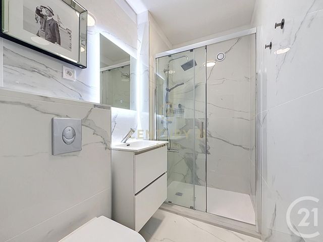 Appartement F3 à vendre - 3 pièces - 60.07 m2 - LILLE - 59 - NORD-PAS-DE-CALAIS - Century 21 Apolite