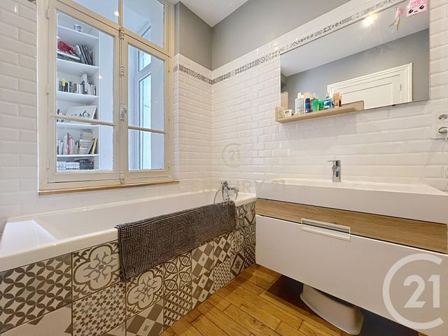 Appartement F5 à vendre - 5 pièces - 138.0 m2 - LA MADELEINE - 59 - NORD-PAS-DE-CALAIS - Century 21 Apolite