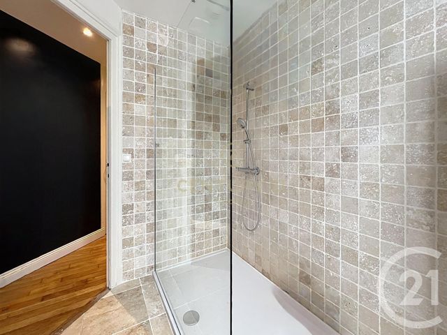 Appartement F5 à vendre - 5 pièces - 138.0 m2 - LA MADELEINE - 59 - NORD-PAS-DE-CALAIS - Century 21 Apolite