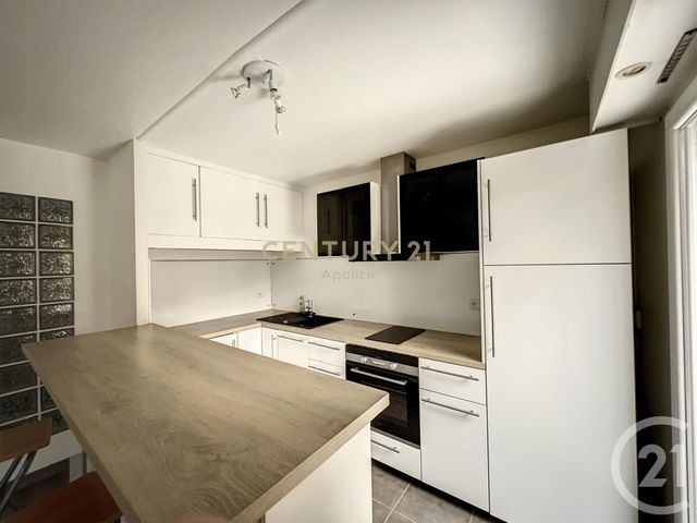 Appartement T2 à louer - 2 pièces - 41.67 m2 - LA MADELEINE - 59 - NORD-PAS-DE-CALAIS - Century 21 Apolite