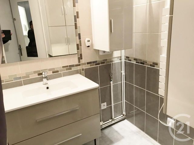 Appartement T2 à louer - 2 pièces - 41.67 m2 - LA MADELEINE - 59 - NORD-PAS-DE-CALAIS - Century 21 Apolite